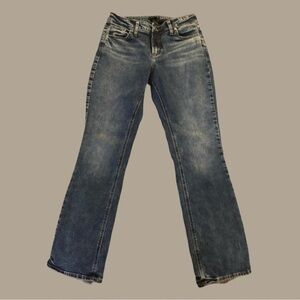 SILVER JEANS CO Women’s Elyse Mid Rise Slim Bootcut Jeans